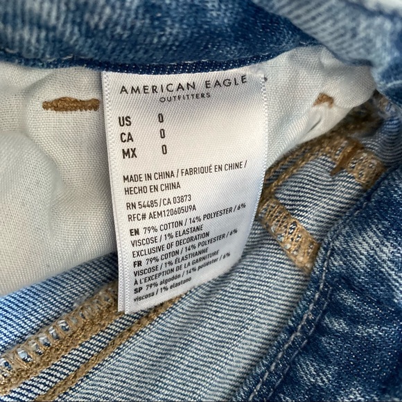 AE Curvy mom shorts - Picture 5 of 6